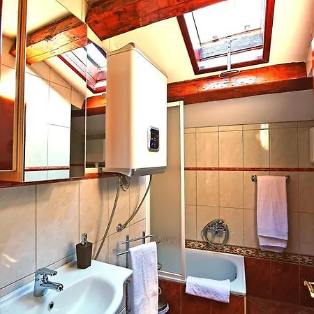 Antique Apartment Arsenale Rovinj Exterior foto
