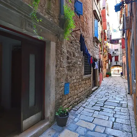 Antique Apartment Arsenale Rovinj Exterior foto